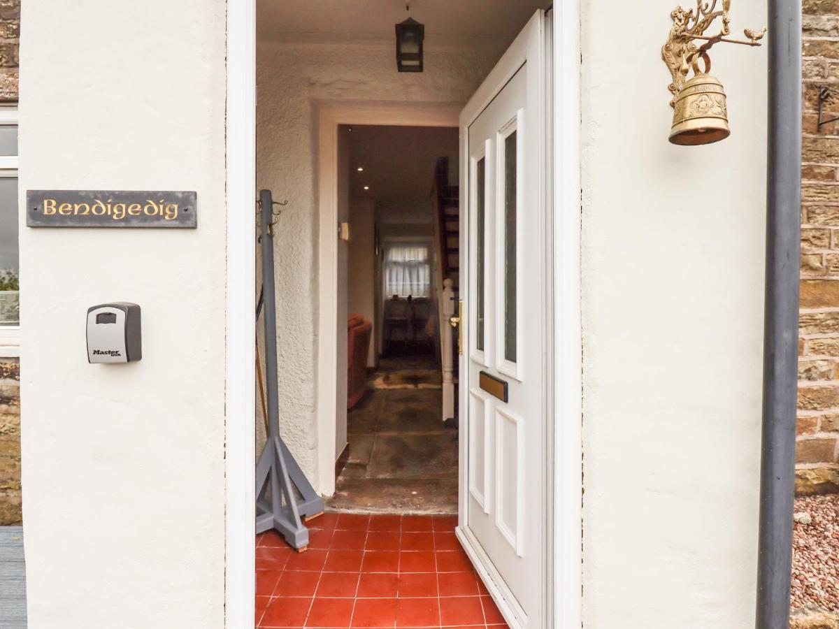 Villa Bendigedig à Blackburn  Extérieur photo