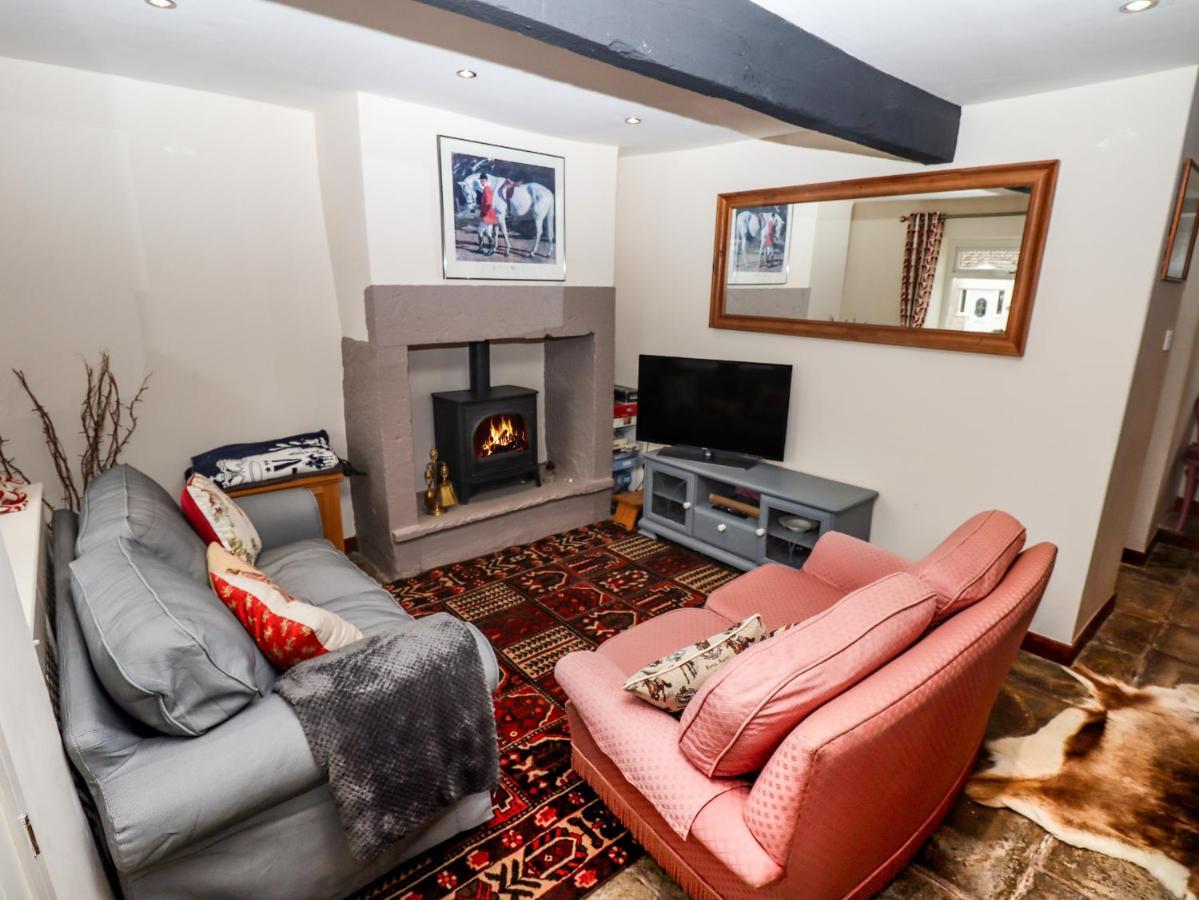 Villa Bendigedig à Blackburn  Extérieur photo